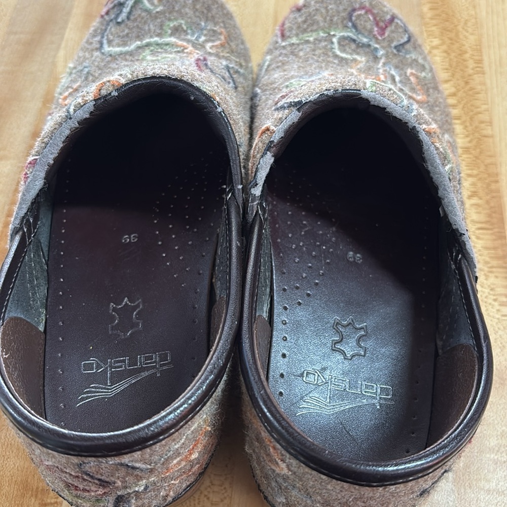 Dansko Professional Clogs. Eu-39/Us-8.5 - image 3